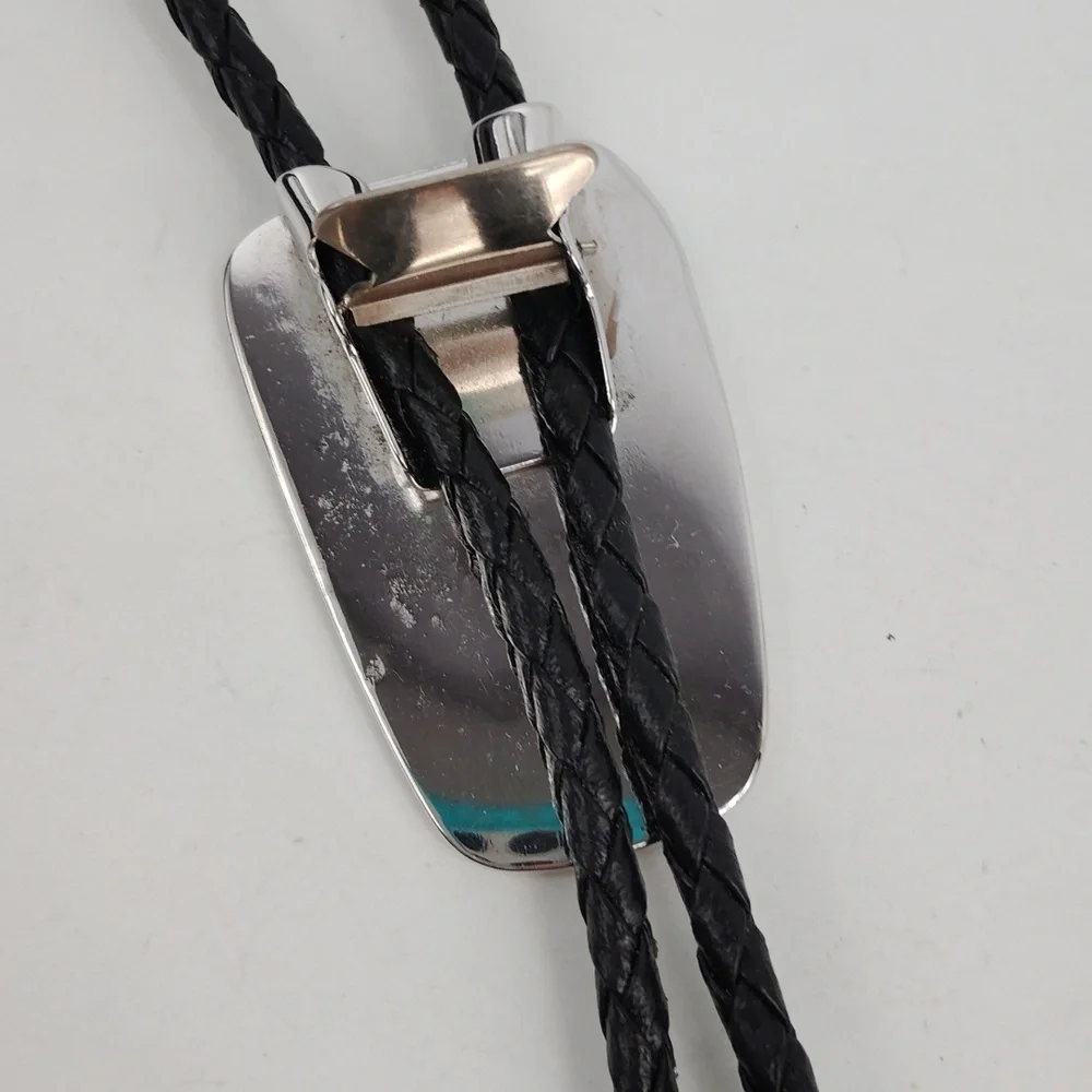 Vintage Bird Bolo Tie With Stone Chip Inlay